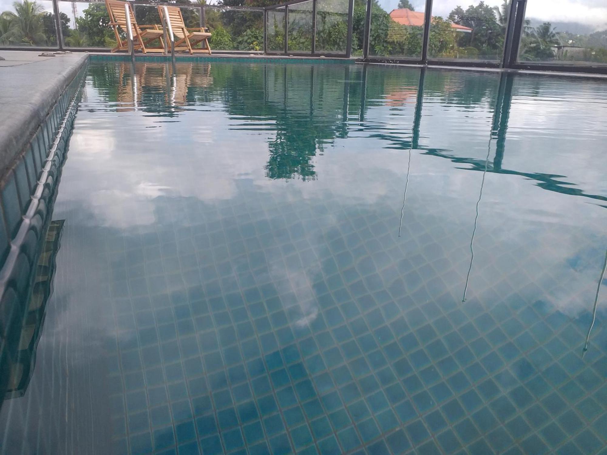 De Mansion Hotels Katugastota Luaran gambar
